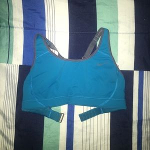 Nike Pro Sports Bra